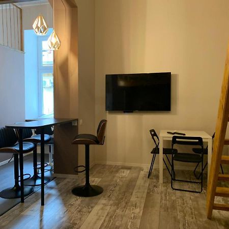 Art-Club Apartment With Air Condition Budapest Bagian luar foto